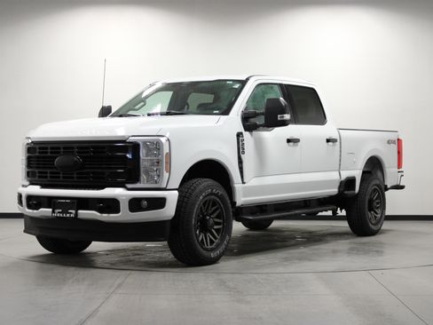 Used 2024 Ford F250 XLT image 8