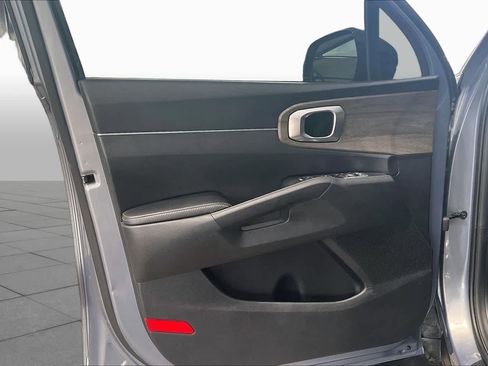 Used 2022 Kia Sorento S w/ Panoramic Sunroof Package AWD/4WD image 22