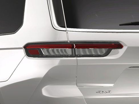 New 2025 Jeep Grand Cherokee L Limited w/ MOPAR Finishing Package image 12