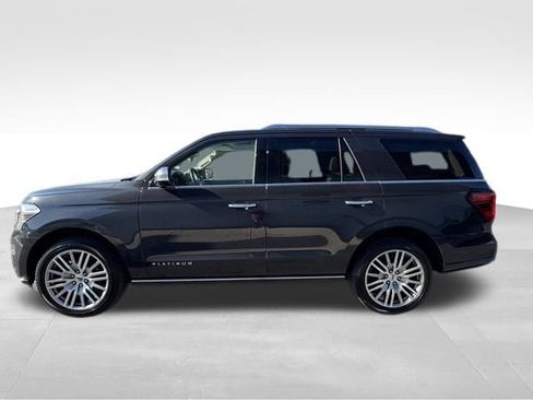 Used 2022 Ford Expedition Platinum image 8