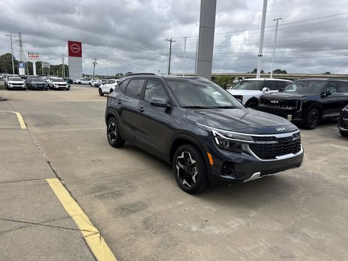 Used 2026 Kia Seltos S FWD image 10