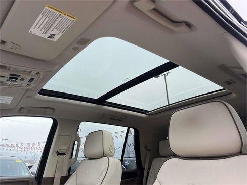 Certified 2022 GMC Yukon Denali image 12