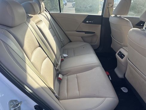 Used 2015 Honda Accord EX-L image 23