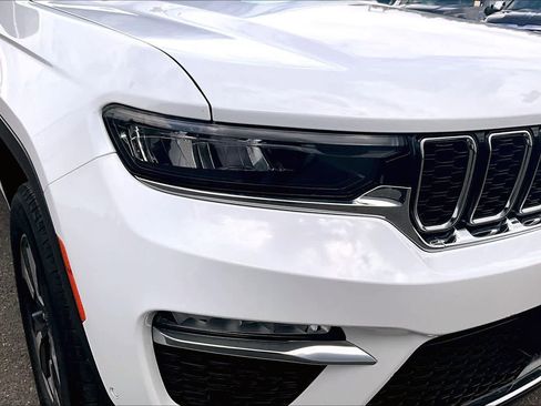 Used 2023 Jeep Grand Cherokee 4WD 4xe w/ Luxury Tech Group II image 31