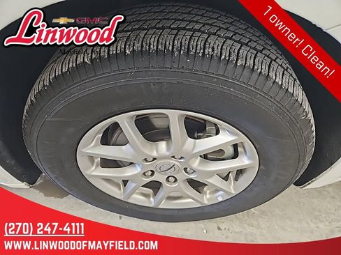 Used 2024 Chrysler Pacifica Touring-L FWD image 9
