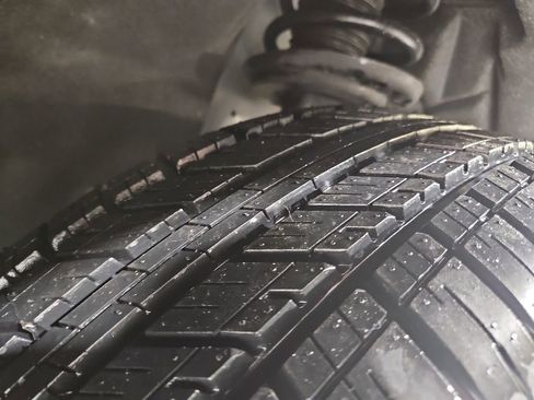 Used 2020 GMC Acadia SLT FWD image 27