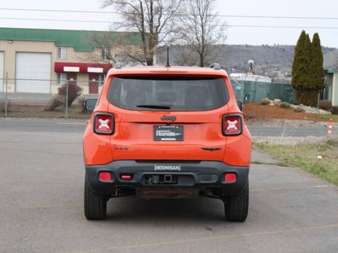 Used 2015 Jeep Renegade Trailhawk w/ Safety & Security Group I AWD/4WD image 5