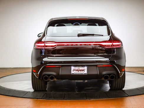 Used 2025 Porsche Macan image 39