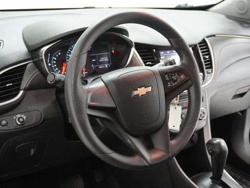 Used 2018 Chevrolet Trax LS w/ LPO, Protection Package image 16
