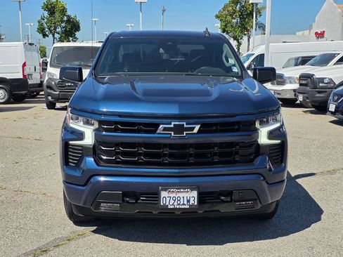Used 2023 Chevrolet Silverado 1500 RST AWD/4WD image 2
