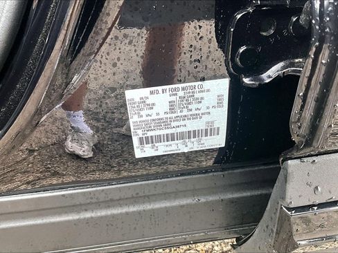 Used 2025 Ford Explorer ST image 36