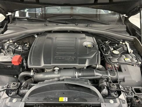 Used 2019 Jaguar F-PACE Premium AWD/4WD image 24