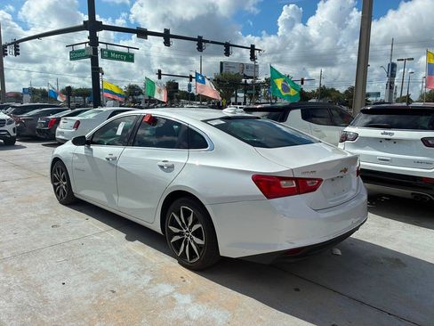 Used 2018 Chevrolet Malibu LT FWD image 9