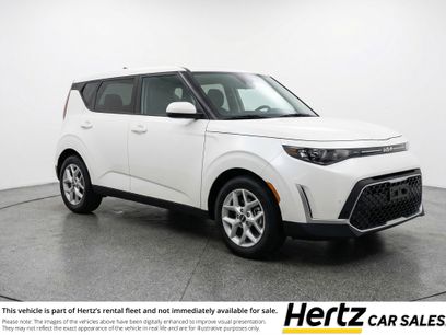 Used 2025 Kia Soul LX w/ LX Technology Package