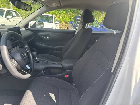 Used 2024 Honda HR-V LX image 7