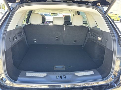 New 2026 Lincoln Nautilus Premiere image 19