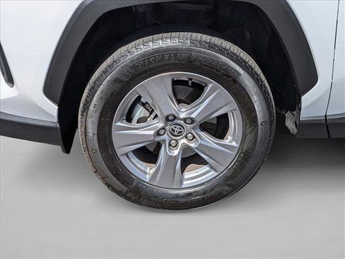 Used 2025 Toyota RAV4 LE AWD/4WD image 30