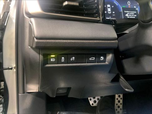 Used 2026 Toyota Camry XSE AWD/4WD image 35
