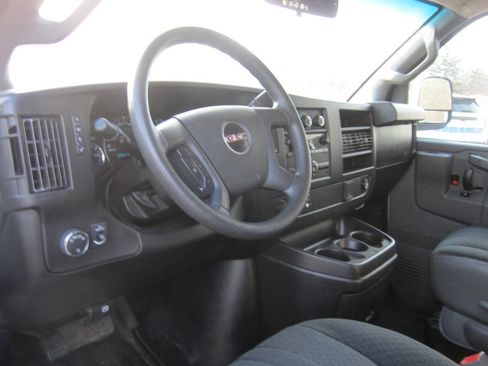 Used 2020 GMC Savana 2500 w/ Driver Convenience Package image 8