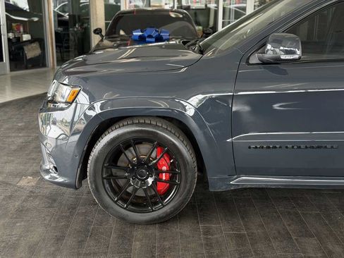 Used 2018 Jeep Grand Cherokee SRT w/ Trailer Tow Group IV AWD/4WD image 13