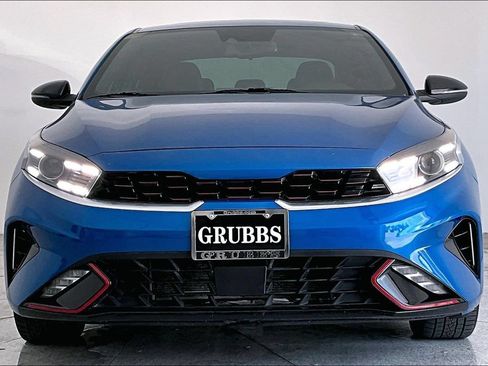 Used 2023 Kia Forte GT-Line w/ GT-Line Premium Package FWD image 3