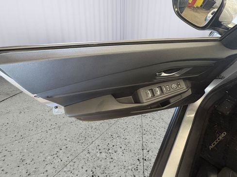 Used 2024 Honda Accord EX image 23