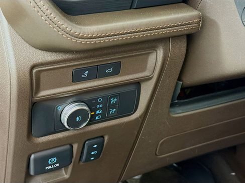 Used 2022 Ford Expedition King Ranch image 11