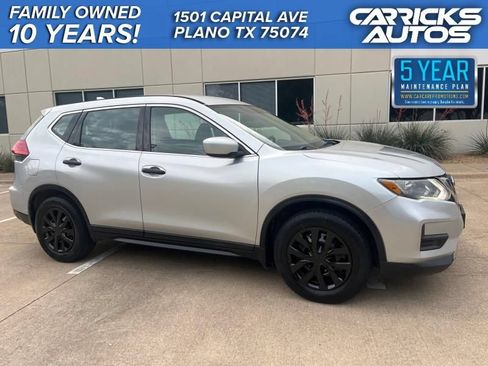 Used 2017 Nissan Rogue S FWD image 1
