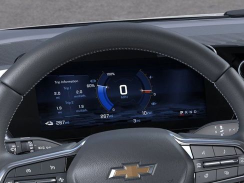 New 2026 Chevrolet Equinox EV LT AWD/4WD image 18