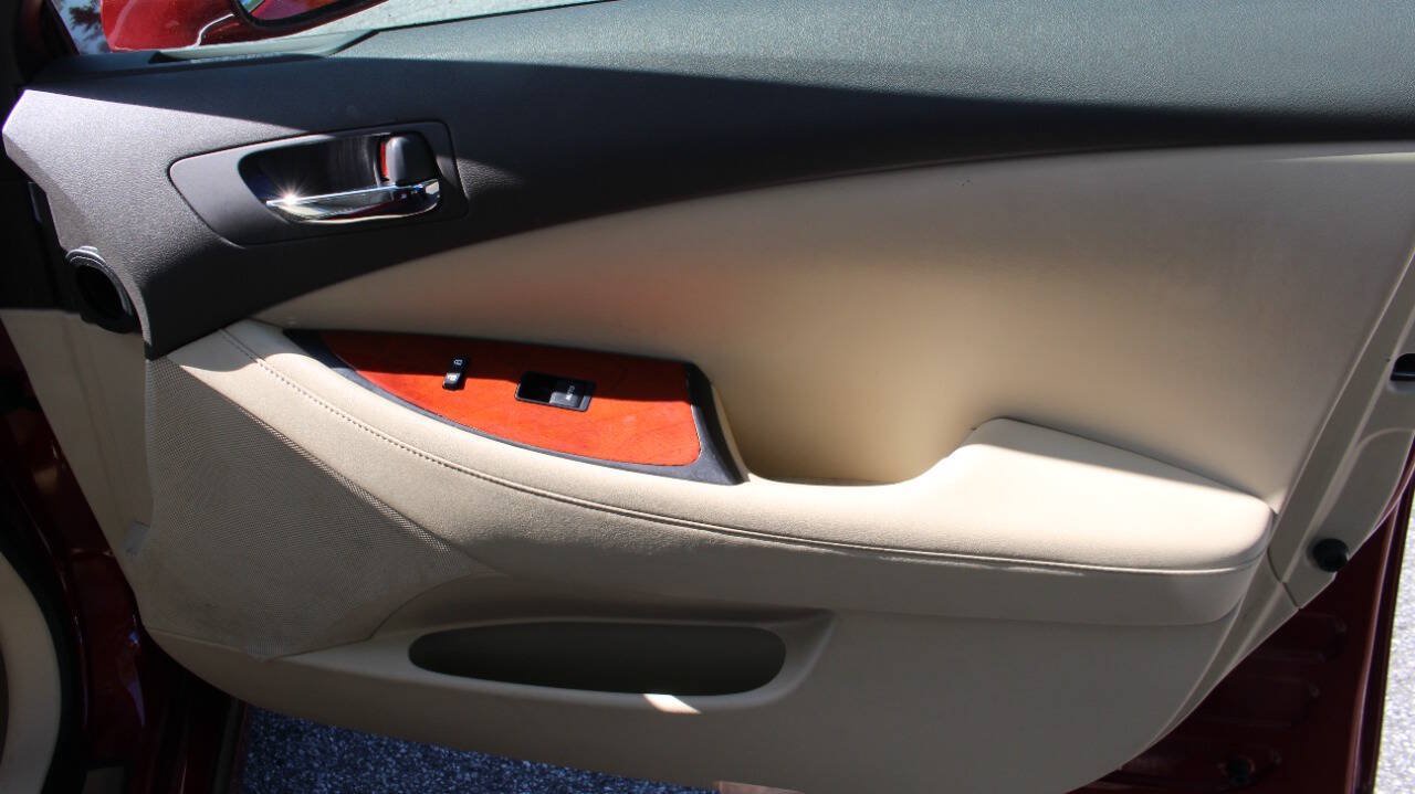 Used 2011 Lexus ES 350 FWD image 14