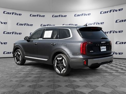 Used 2025 Kia Telluride S AWD/4WD image 3