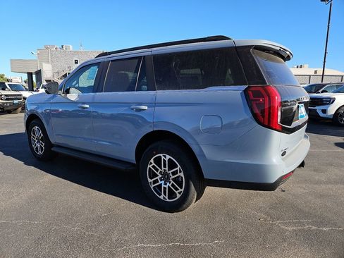 New 2026 Ford Expedition Active image 8