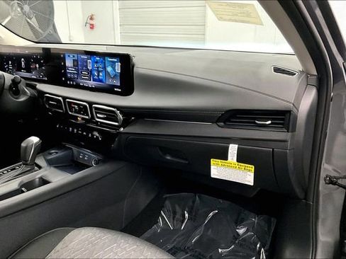 New 2026 Nissan Sentra SV FWD image 33
