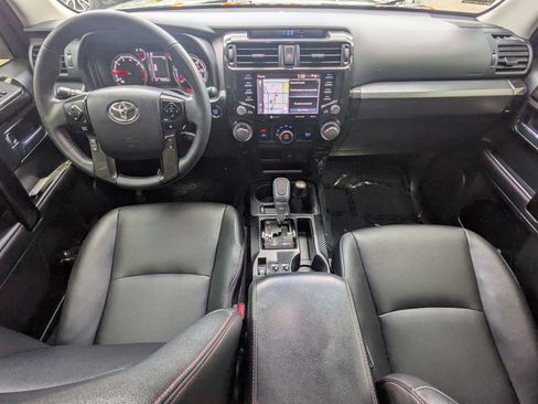 Used 2022 Toyota 4Runner TRD Off-Road Premium w/ Moonroof Package AWD/4WD image 15