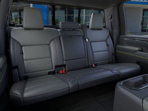 New 2026 Chevrolet Silverado 2500 ZR2 AWD/4WD image 17