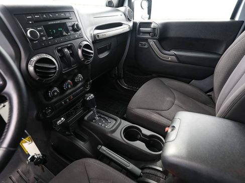 Used 2013 Jeep Wrangler Sport AWD/4WD image 19
