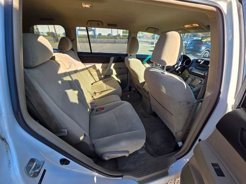 Used 2010 Toyota Highlander 2WD image 14