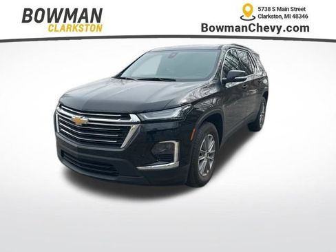 Used 2023 Chevrolet Traverse LT image 1