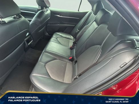 Used 2018 Toyota Camry SE FWD image 25
