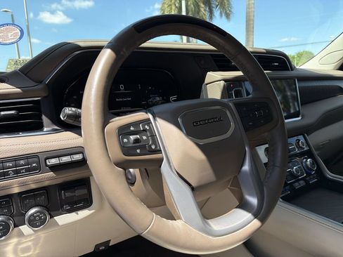 Used 2024 GMC Yukon XL Denali w/ Denali Reserve Package AWD/4WD image 24