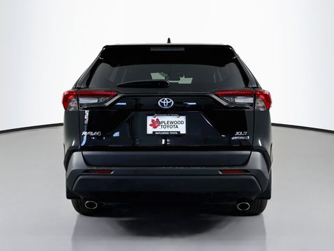 Used 2023 Toyota RAV4 XLE w/ Convenience Package AWD/4WD image 6