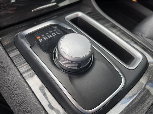 Used 2022 Chrysler 300 Touring AWD/4WD image 26