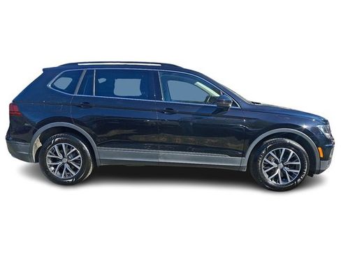 Used 2019 Volkswagen Tiguan SE w/ Panoramic Sunroof Package image 7