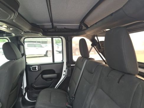 Used 2021 Jeep Wrangler Unlimited Sport AWD/4WD image 7