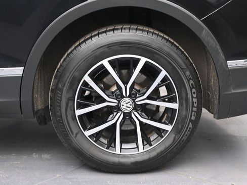 Certified 2021 Volkswagen Tiguan S AWD/4WD image 11