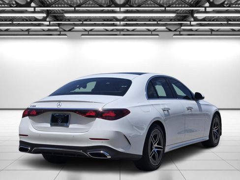 Used 2025 Mercedes-Benz E 350 Sedan image 9
