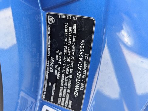 Used 2024 Lamborghini Huracan EVO image 43