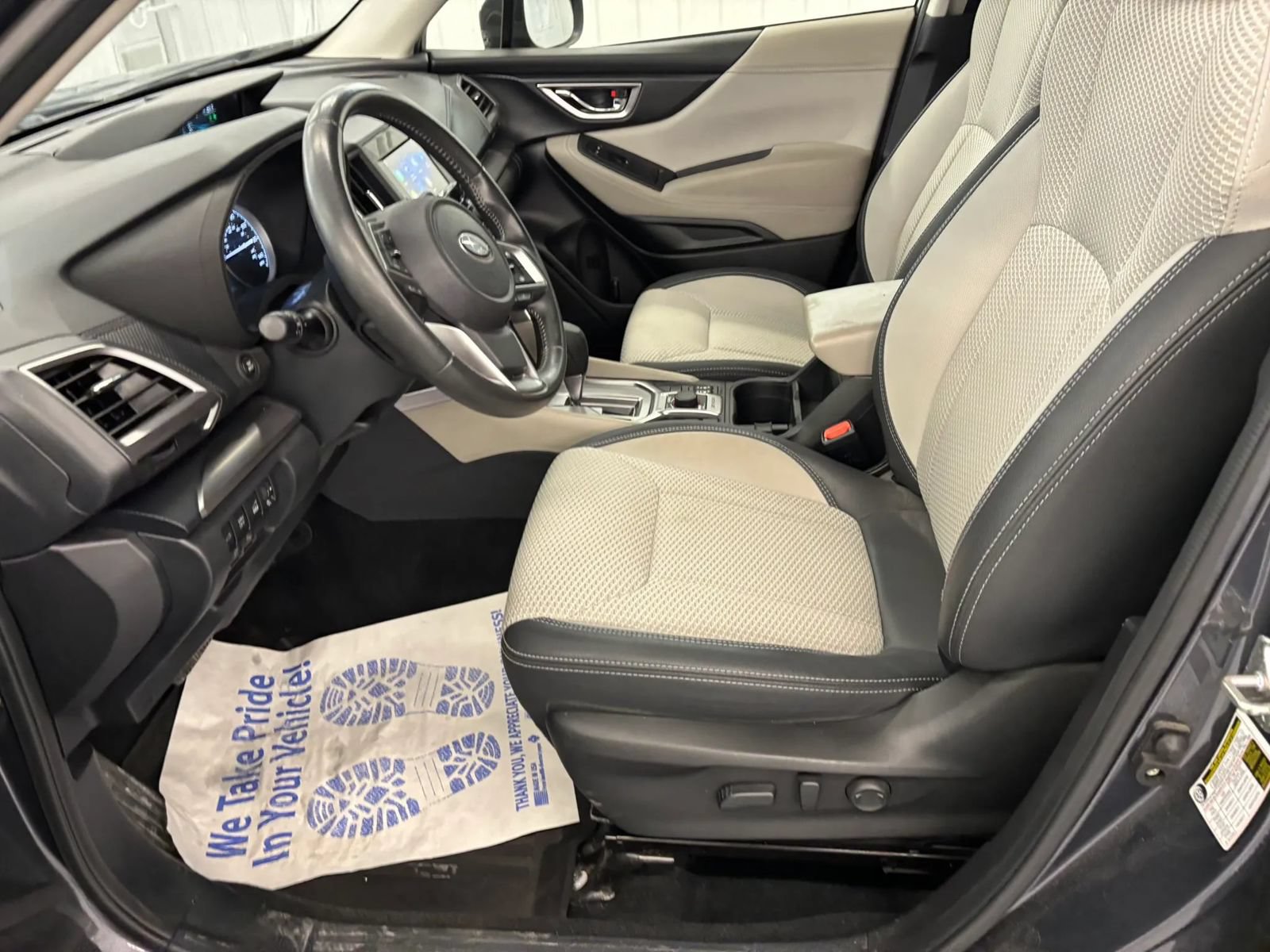 Used 2023 Subaru Forester Premium AWD/4WD image 38