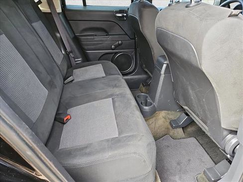 Used 2016 Jeep Patriot Sport w/ Tire & Wheel Group image 18