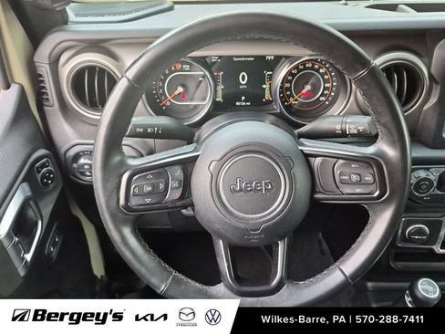 Used 2020 Jeep Gladiator Sport w/ Quick Order Package 24S AWD/4WD image 15